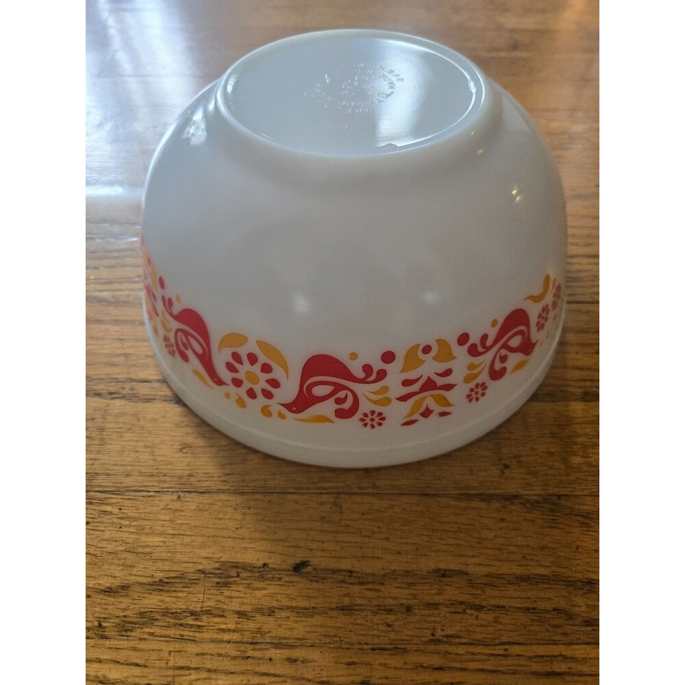 Vintage Pyrex Friendship Cinderella Mixing Bowl #443 2.5 Qt Red Orange Birds 10”